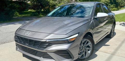 Hyundai Elantra 2024