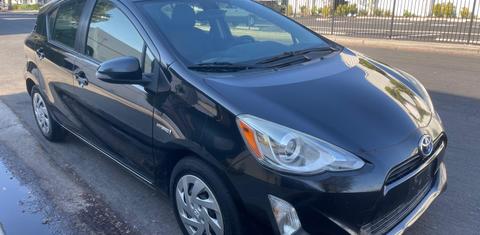 Toyota Prius c 2016