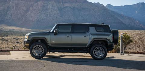 GMC HUMMER EV SUV 2024
