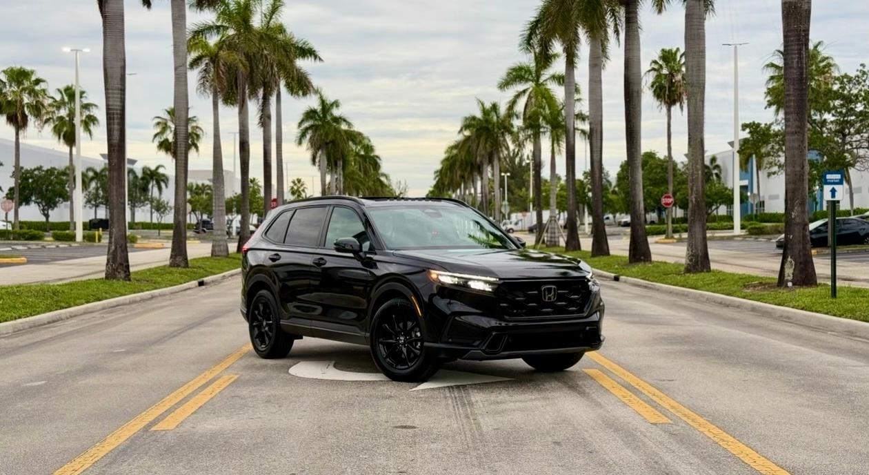 Honda CR-V 2026 in Hallandale Beach, FL