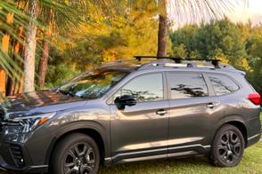 Subaru Ascent car