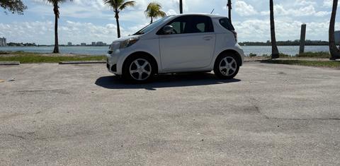 Scion iQ 2013