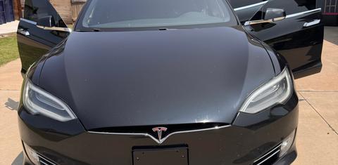 Tesla Model S 2018