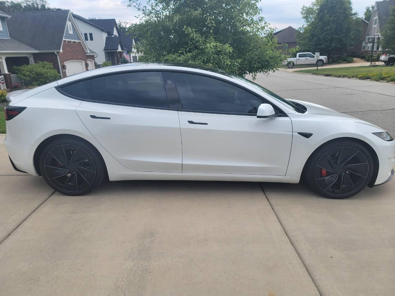 Tesla Model 3 2025 in Crown Point, IN