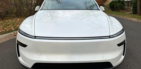 Tesla Model Y 2026