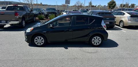 Toyota Prius c 2014