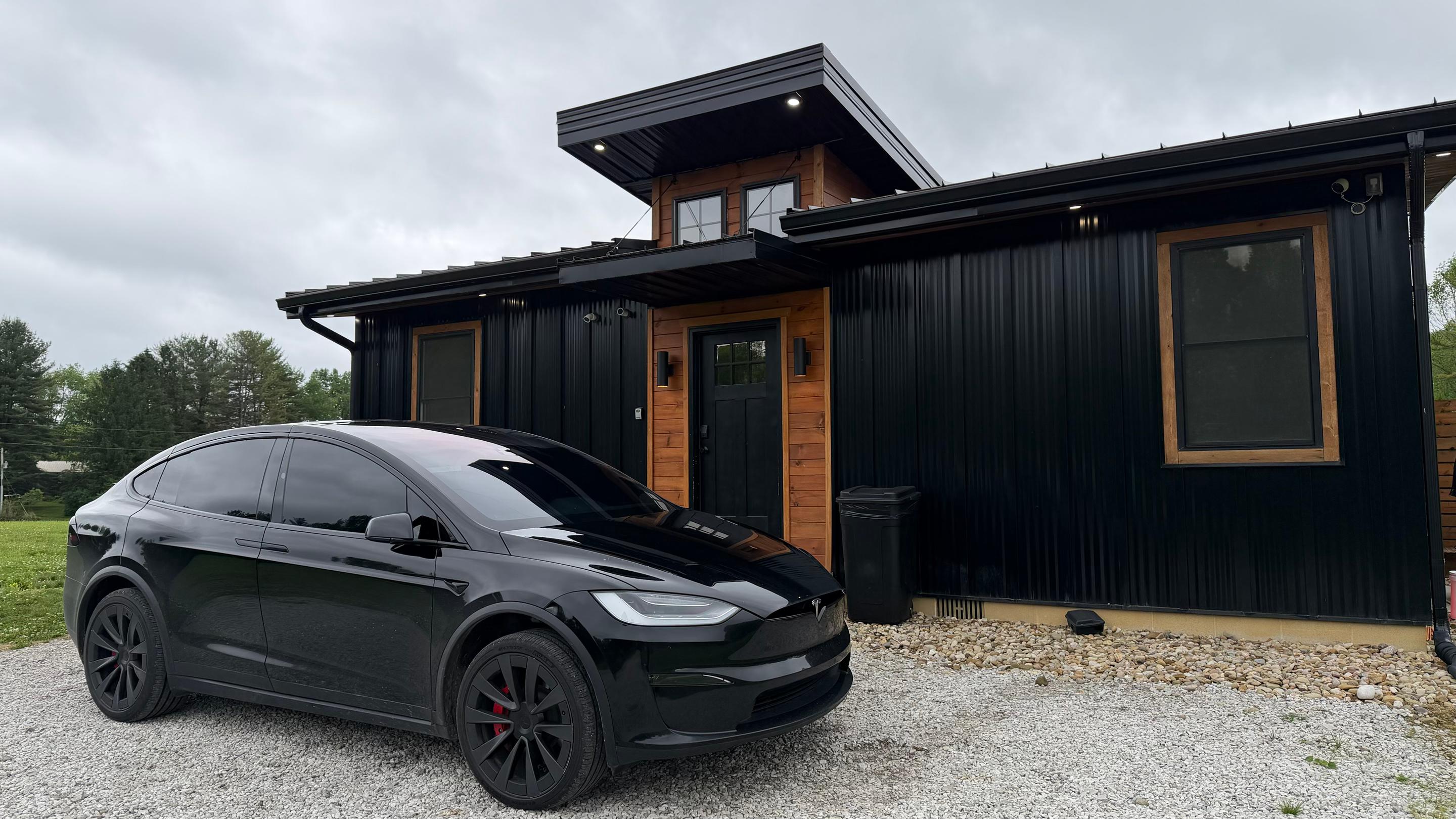 Tesla Model X 2023 in Detroit, MI