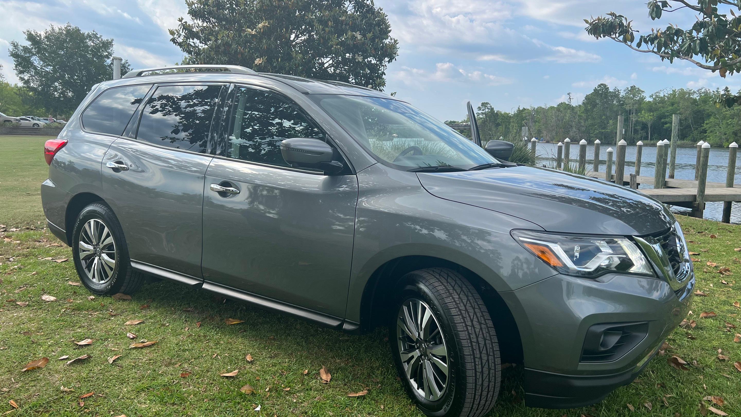 Nissan Pathfinder 2020 in Milton, FL