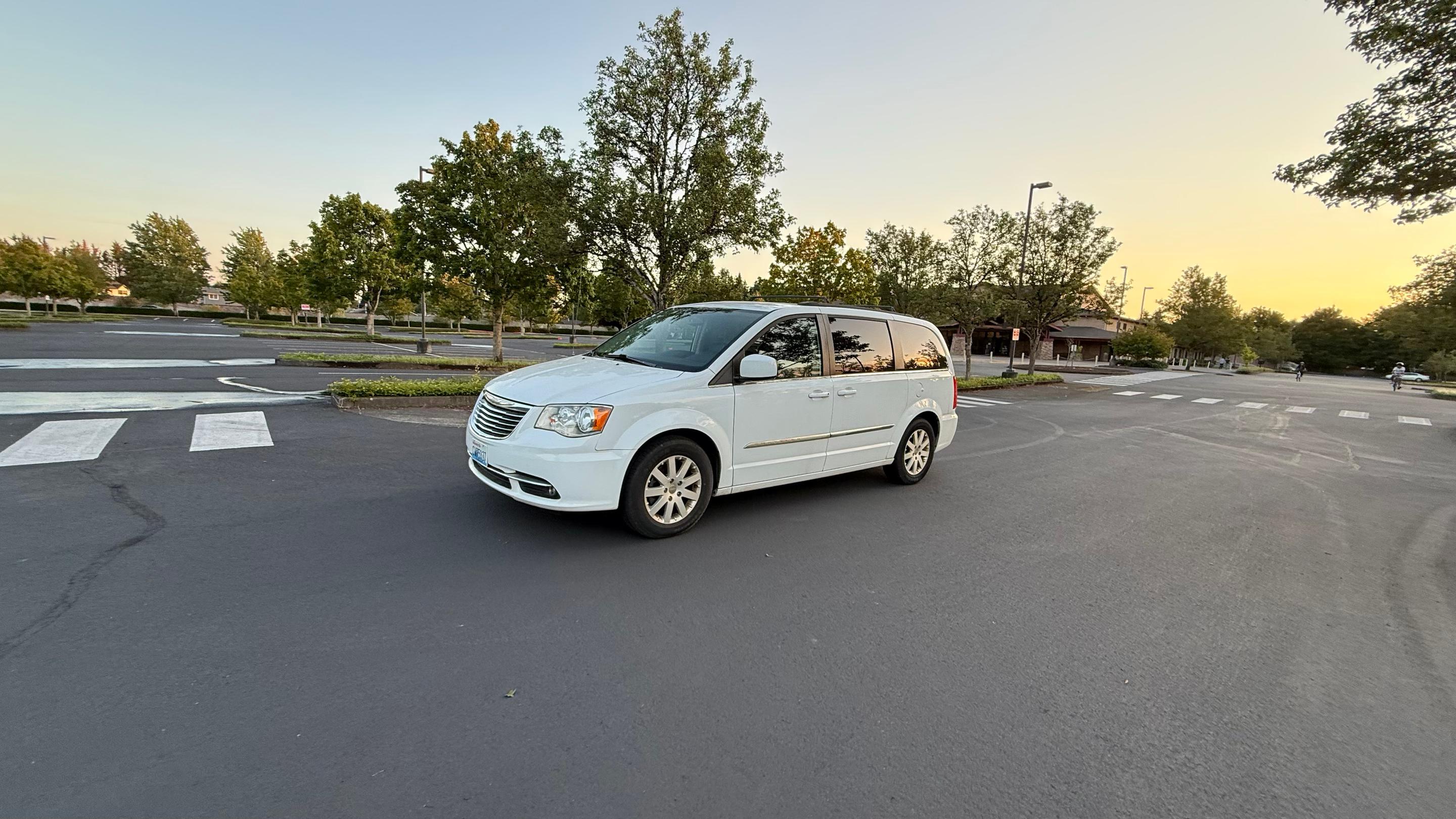 Chrysler Town & Country 2016 in Vancouver, WA