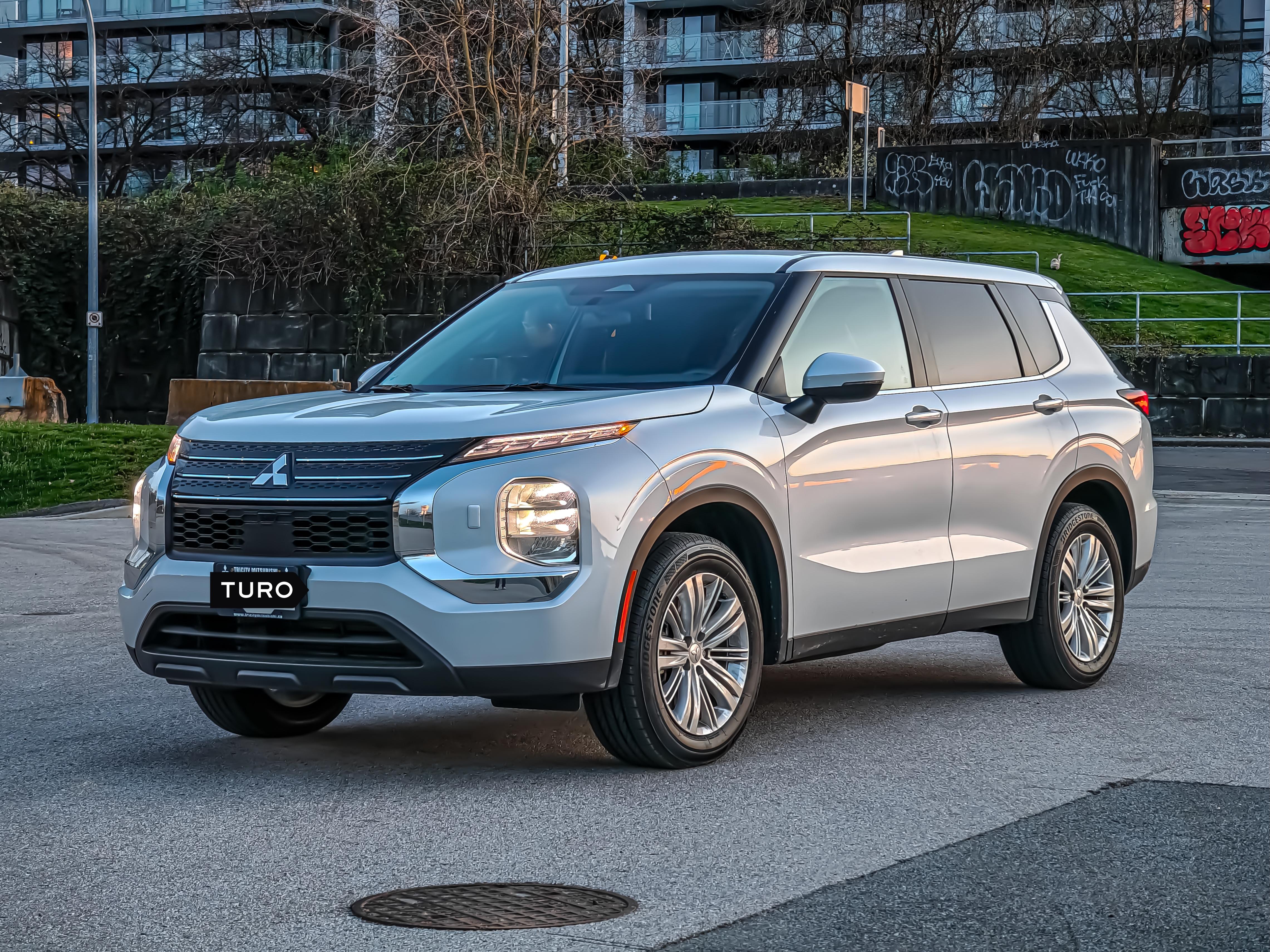 Mitsubishi Outlander 2024 à 