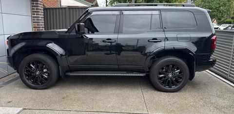 Toyota LANDCRUISER PRADO 2024