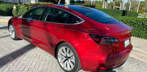 Tesla Model 3 2020