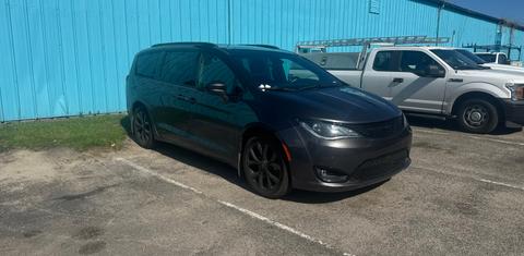 Chrysler Pacifica 2020