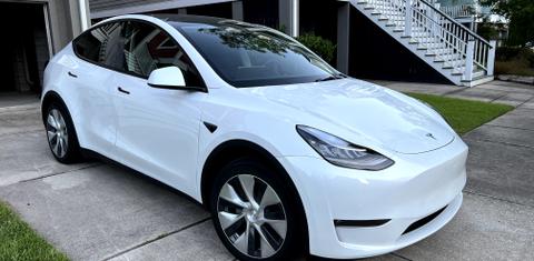 Tesla Model Y 2022