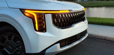 Kia Carnival Hybrid 2026