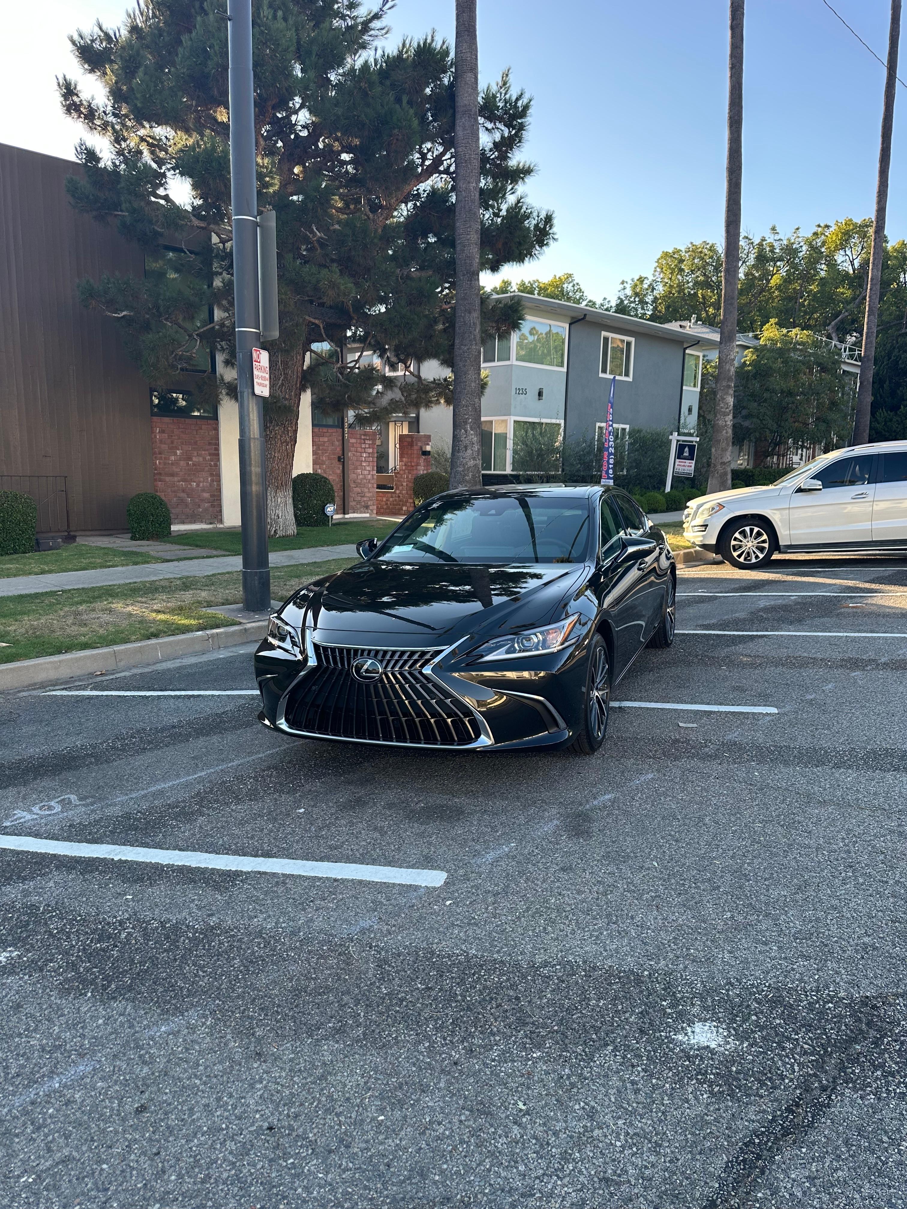 Lexus ES 2025 in 
