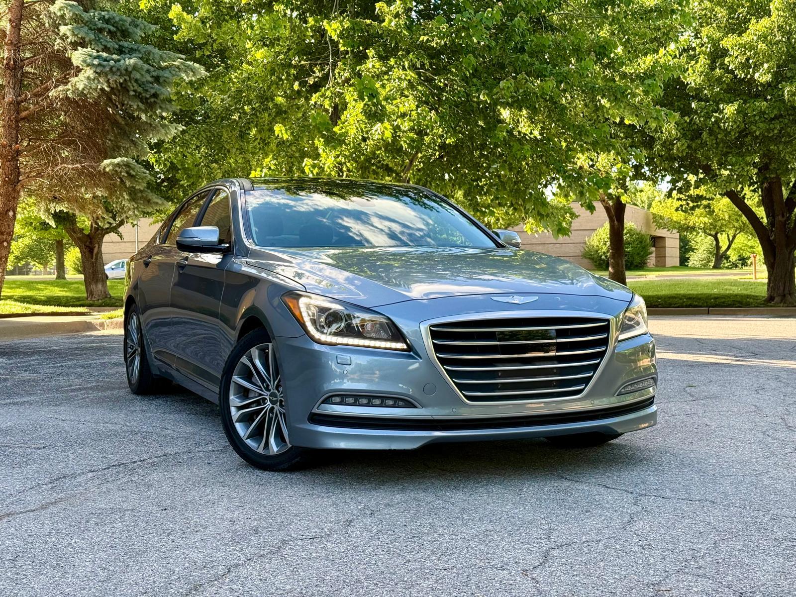 Hyundai Genesis 2016 in Warr Acres, OK