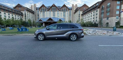 Toyota Sienna 2024