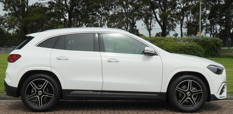 Mercedes-Benz GLA-CLASS 2024