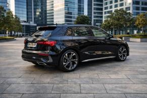 Audi A3 SPORTBACK 2023 à Colombes