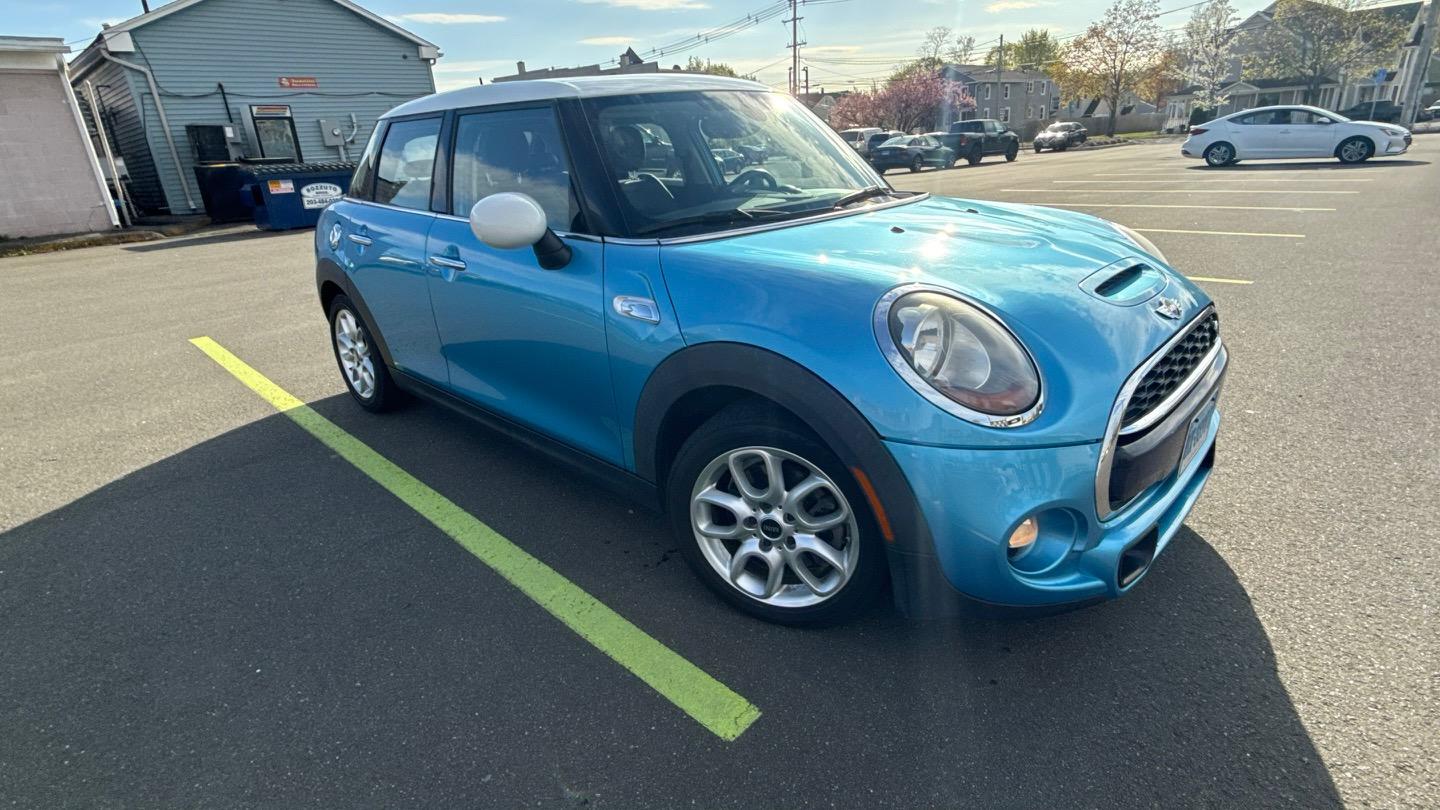 MINI Hardtop 4 Door 2016 in 