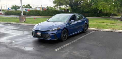 Toyota Camry Hybrid 2026