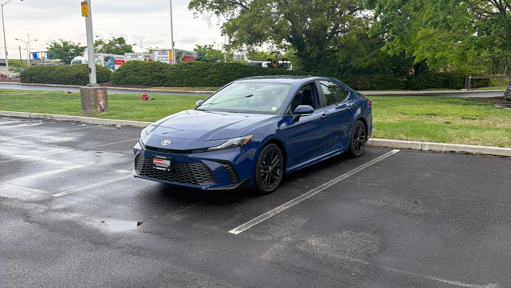 Toyota Camry Hybrid 2026 in 