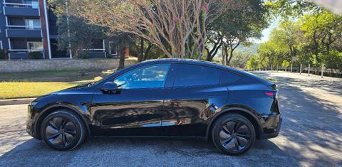 Tesla Model Y 2026