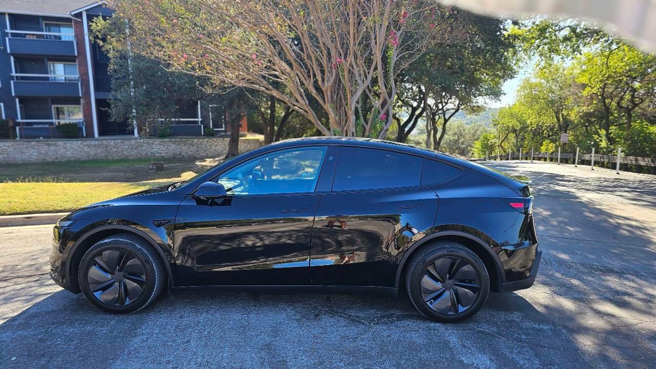 Tesla Model Y 2026 in 
