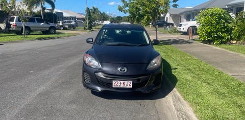Mazda MAZDA3 2013