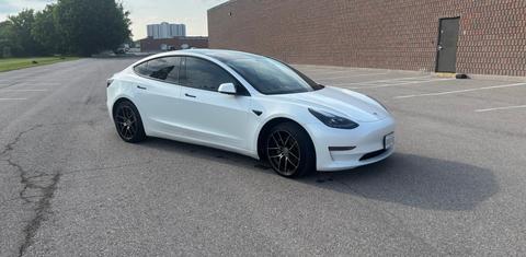 Tesla Model 3 2022