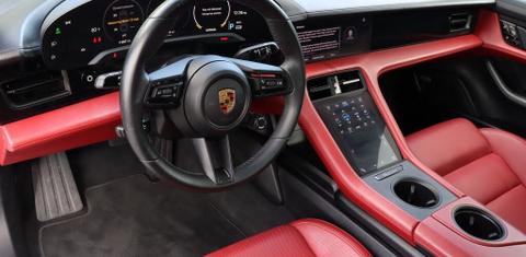 Porsche Taycan 2021