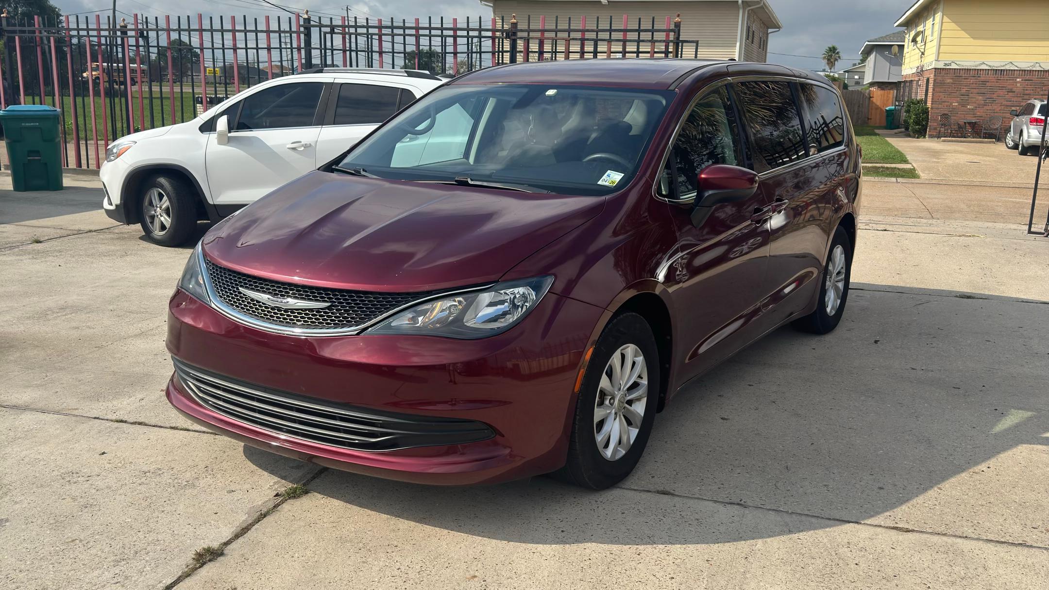 Chrysler Pacifica 2017 in Kenner, LA