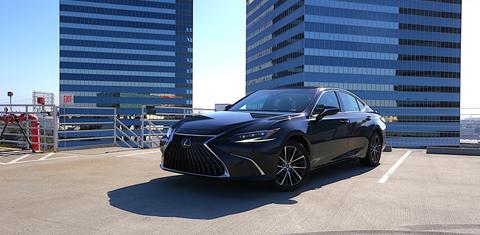 Lexus ES 2024