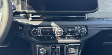 Jeep Wrangler 2024