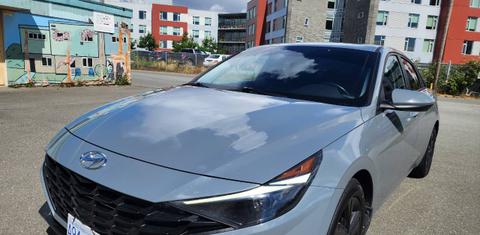 Hyundai Elantra 2022