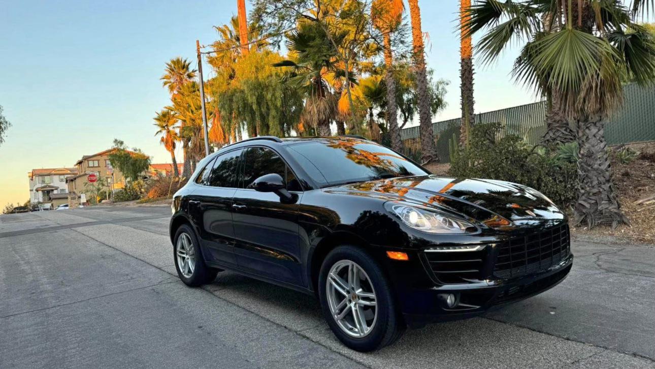 Porsche Macan 2018 in Hawthorne, CA