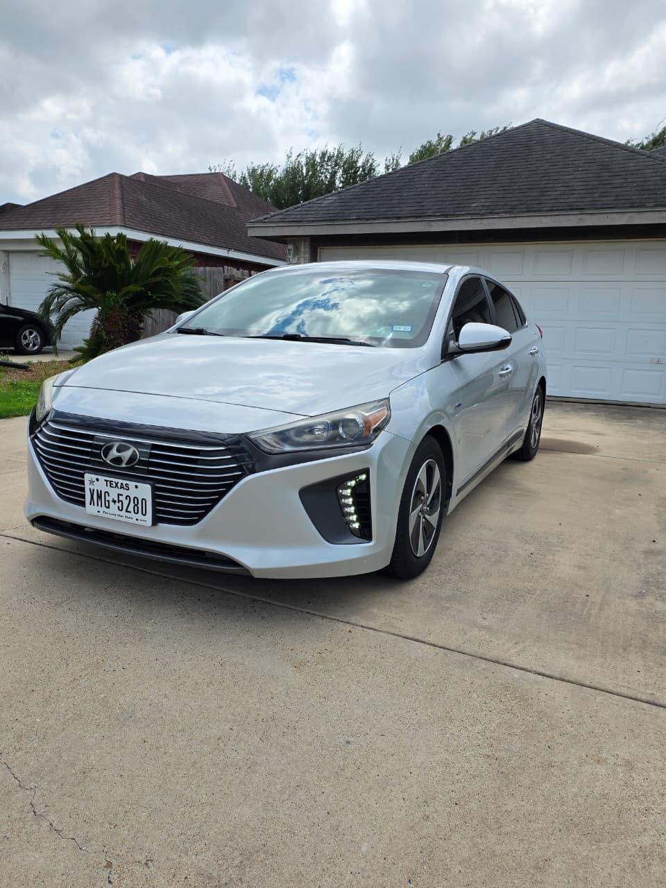 Hyundai Ioniq Hybrid 2018 in Houston, TX