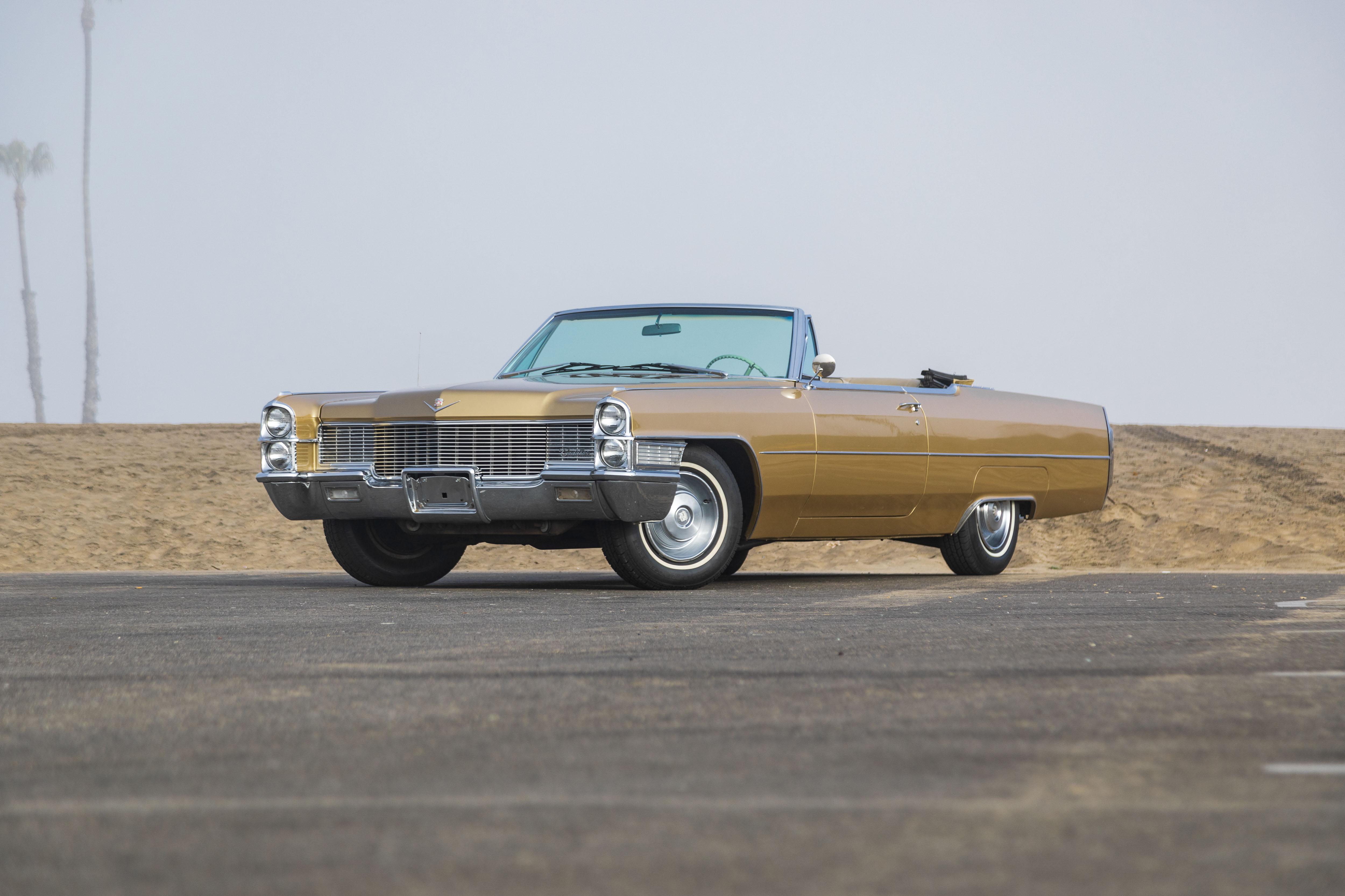 Cadillac DeVille 1965 in Los Angeles, CA
