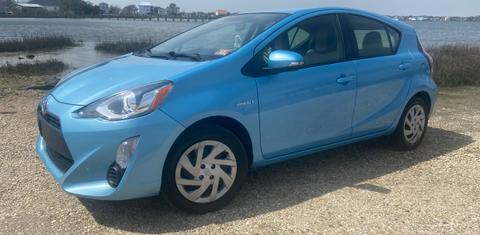 Toyota Prius c 2015