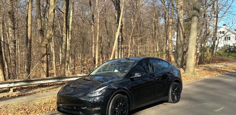 Tesla Model Y 2023