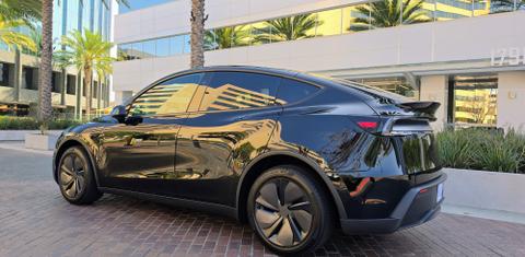 Tesla Model Y 2026