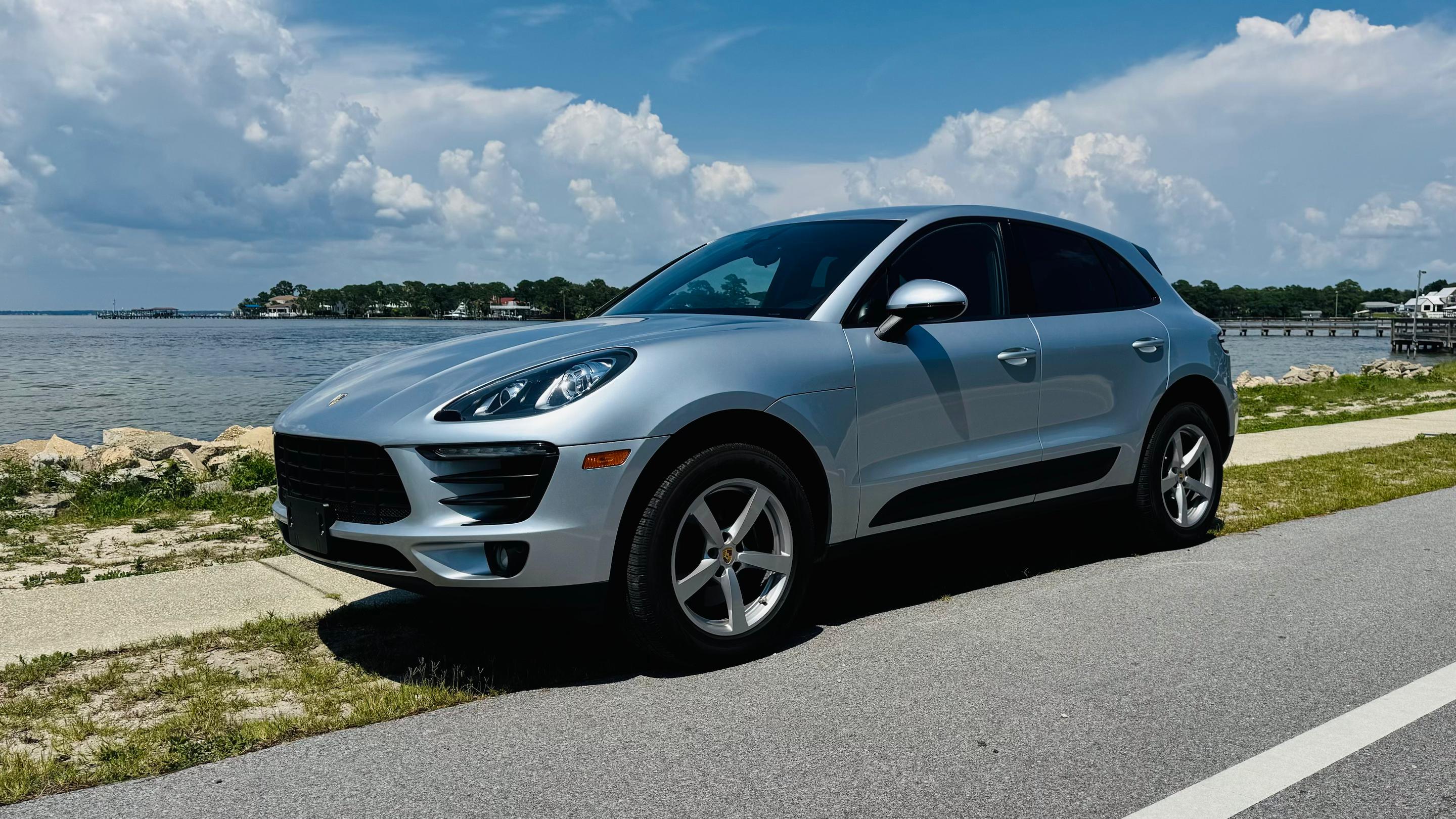 Porsche Macan 2017 in Crestview, FL