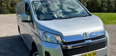 Toyota HIACE 2020