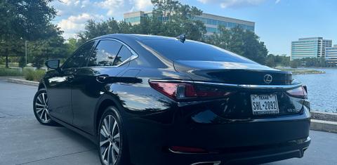 Lexus ES 2020
