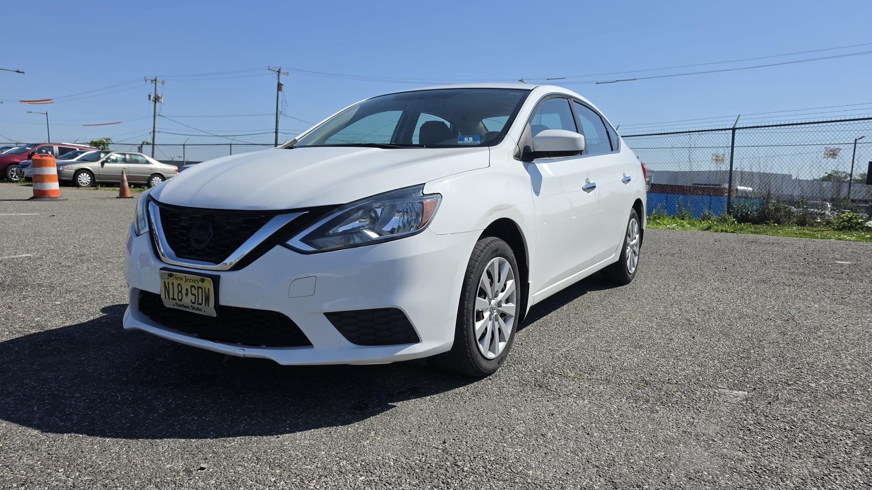 Nissan Sentra 2017 in 
