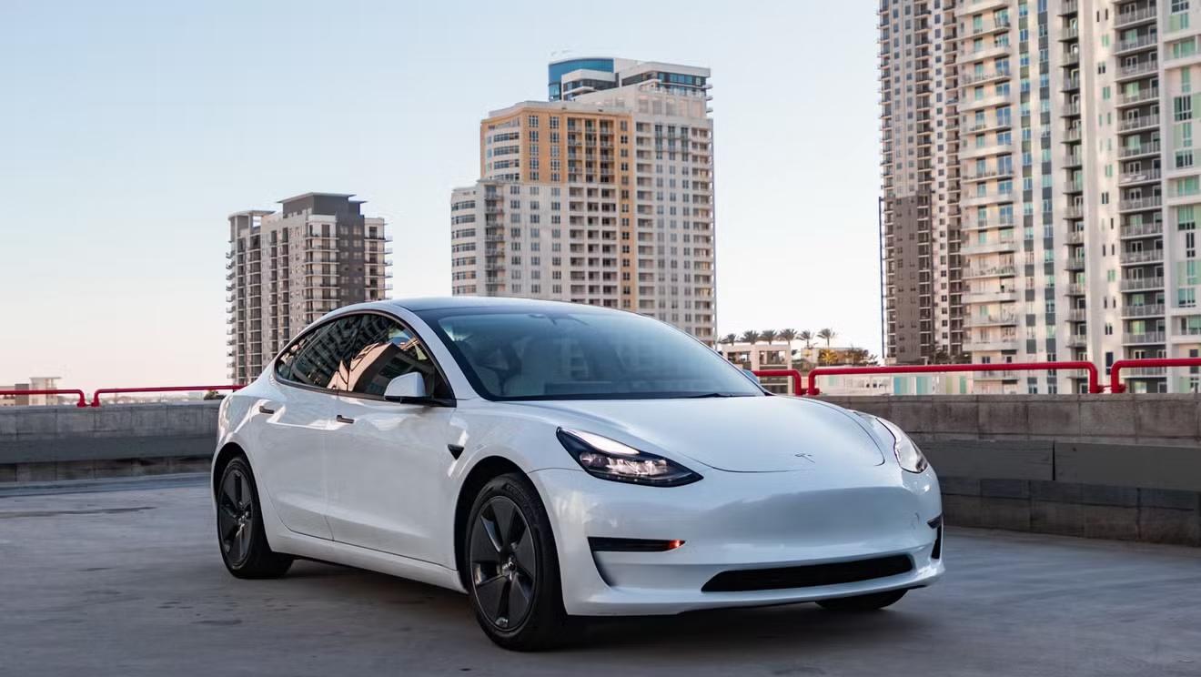 Tesla Model 3 2023 in Olathe, KS
