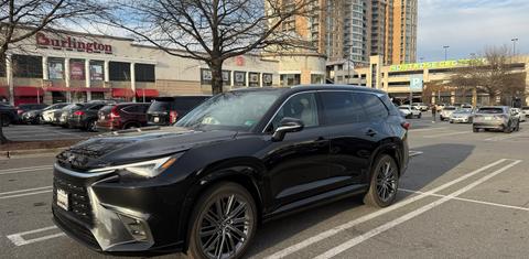 Lexus TX 2025