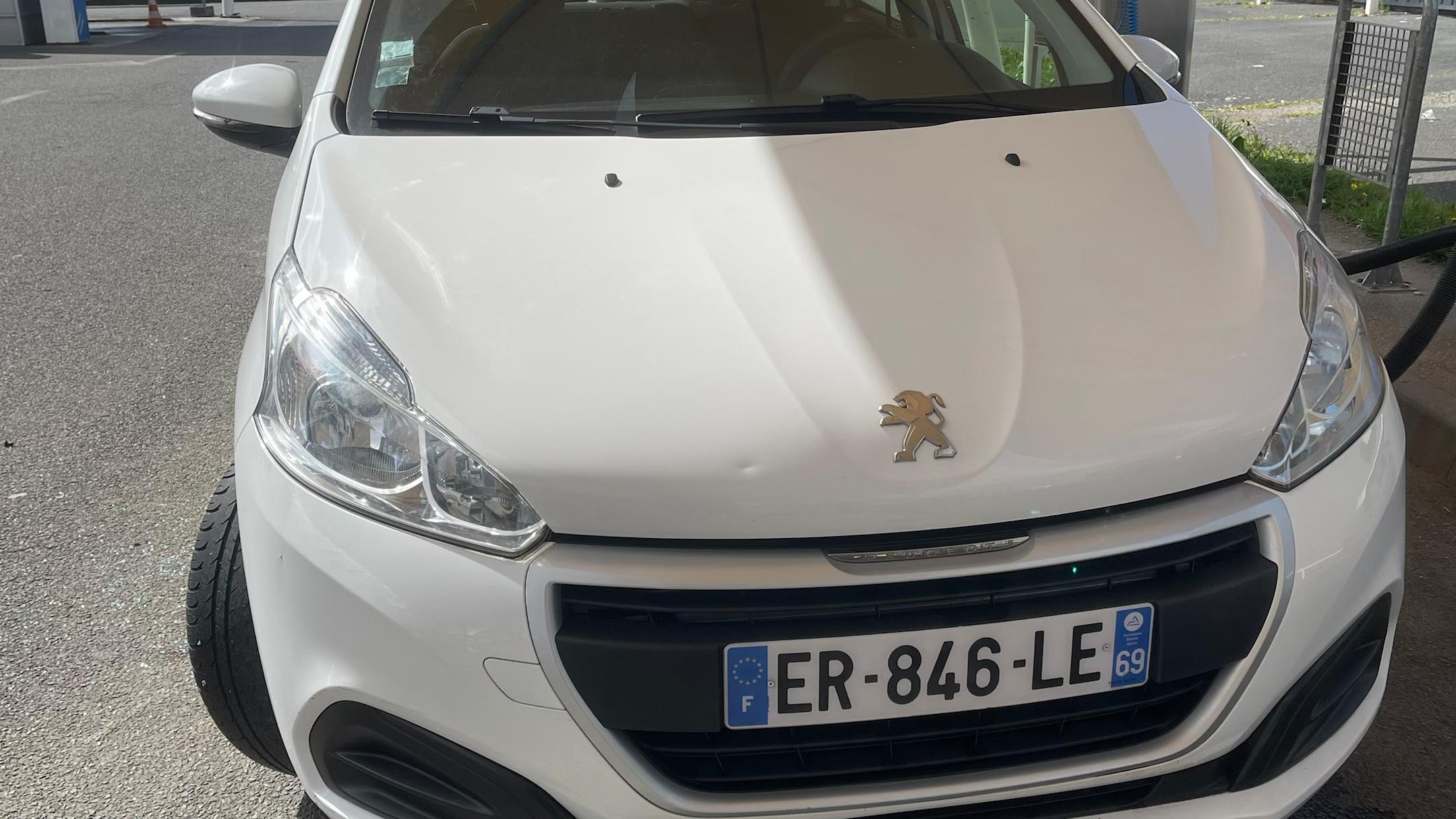 Peugeot 208 2017 à Lyon