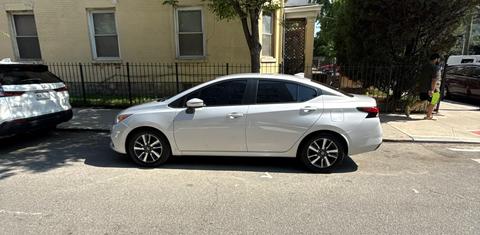 Nissan Versa 2021
